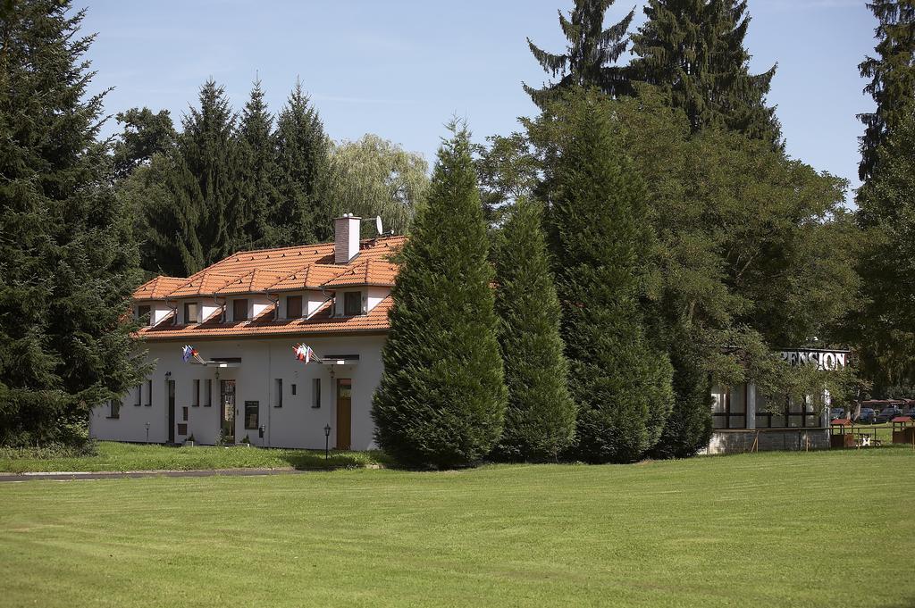 Pension Konopiste Benesov  Kültér fotó